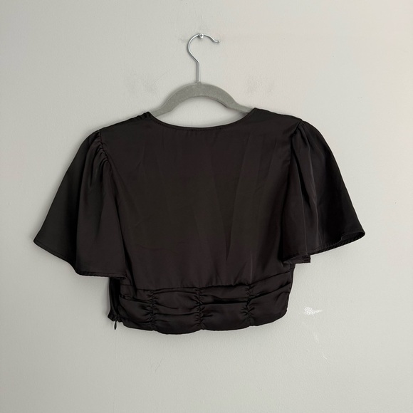 Forever 21 Black Crop Blouse - Picture 2 of 3